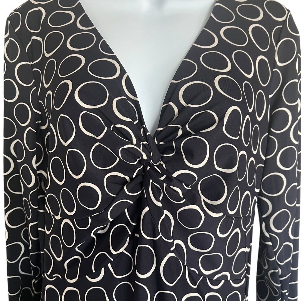 Print Dress | Black and White | V Neck Long Sleeve - Picture 2 of 8